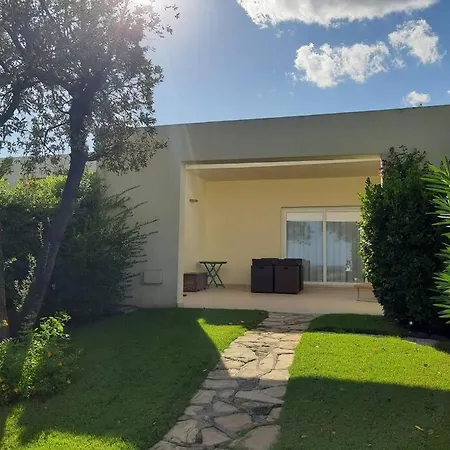 Oleandro Villa *